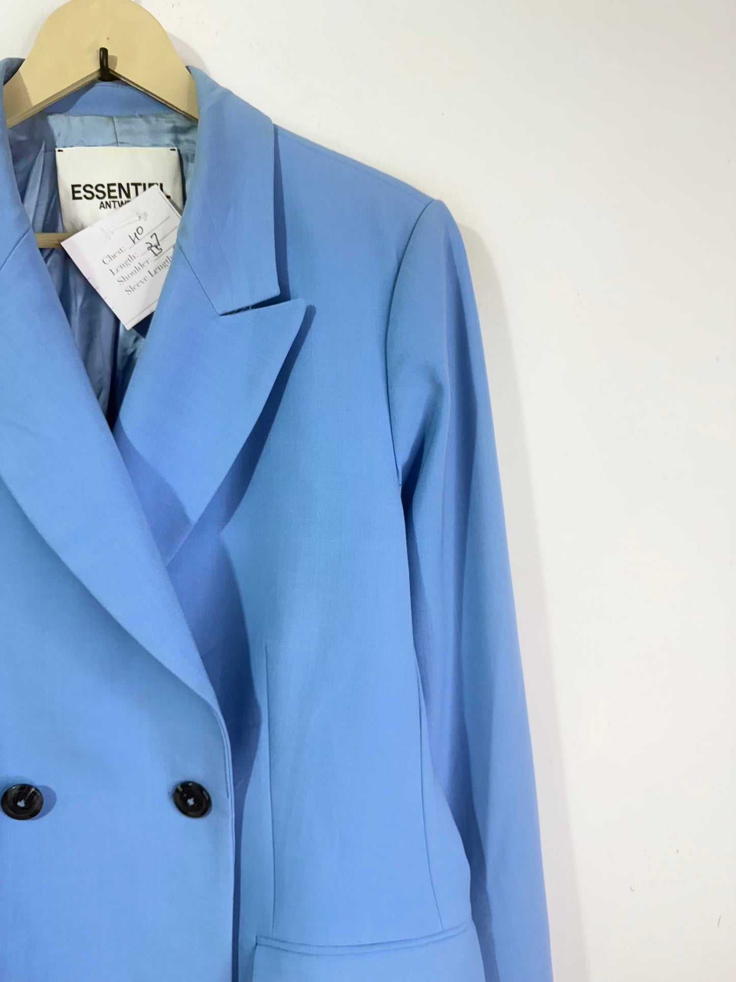 ESSENTIAL Vintage Jacket
