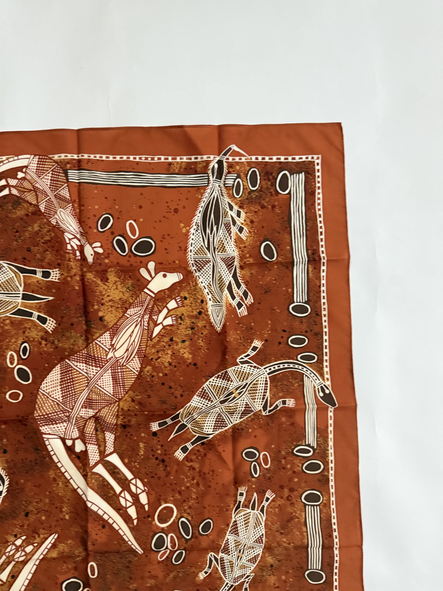 Yijan Australia vintage Silk scarves