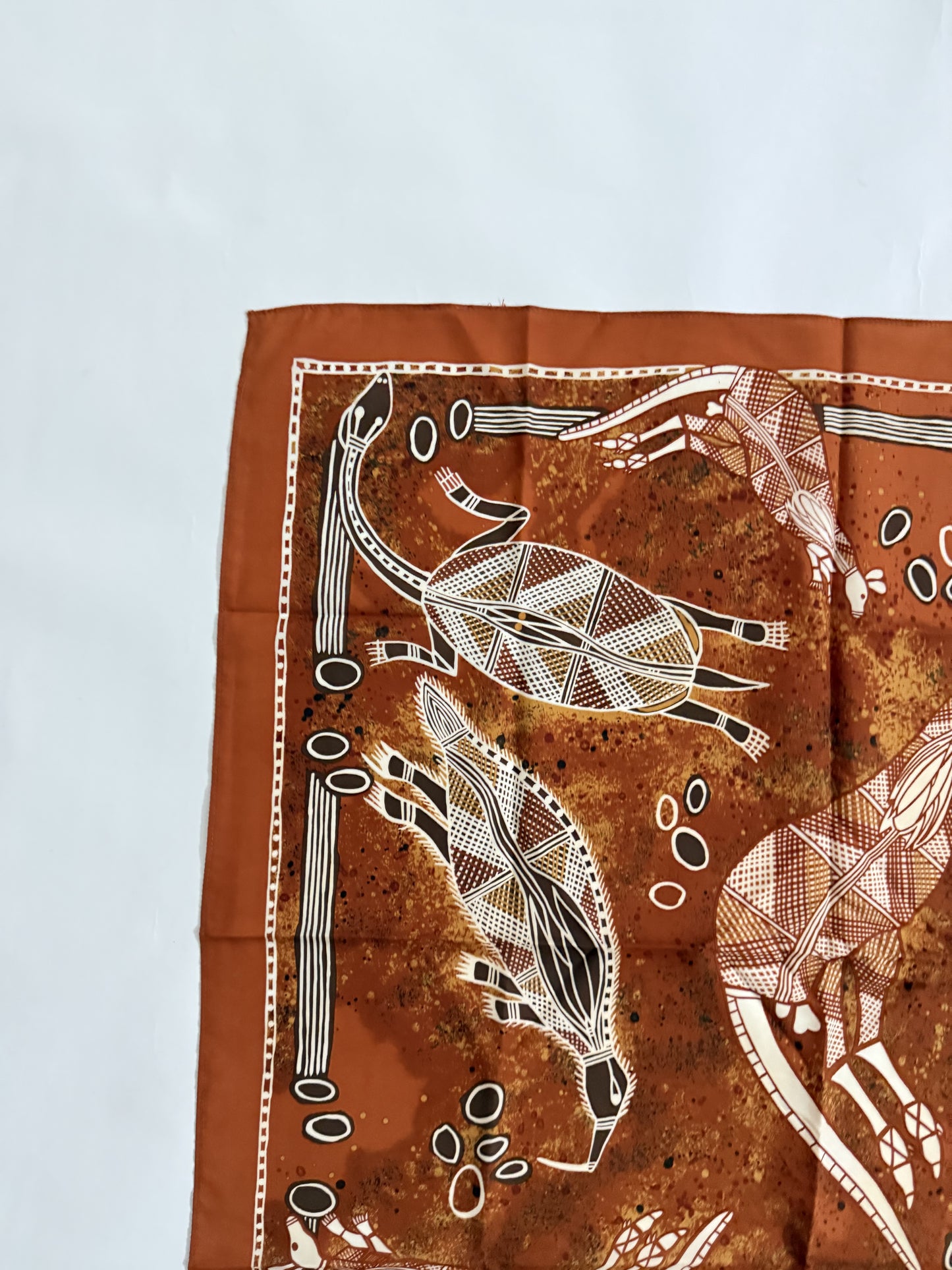Yijan Australia vintage Silk scarves