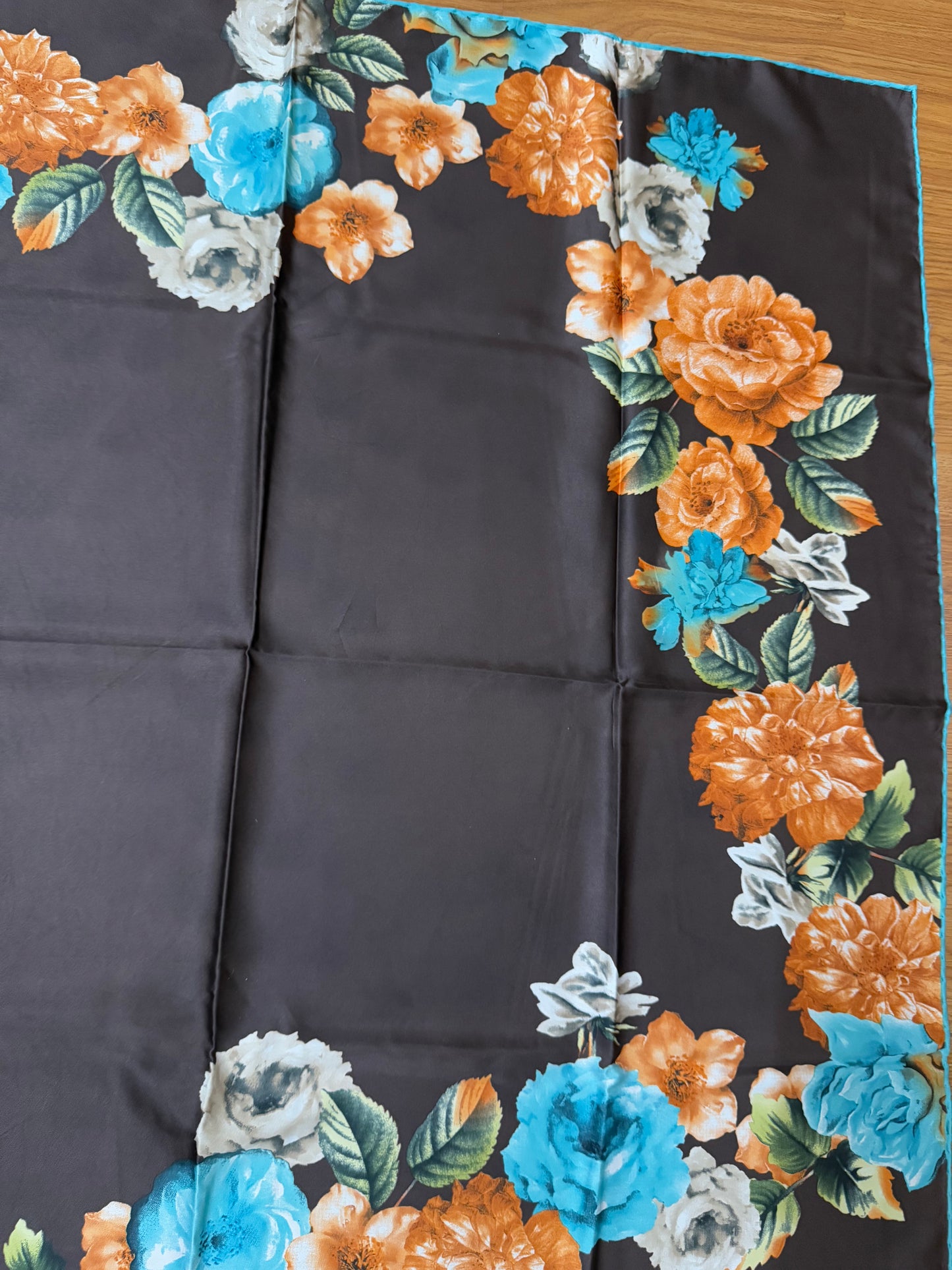 Luis Carden vintage  scarves