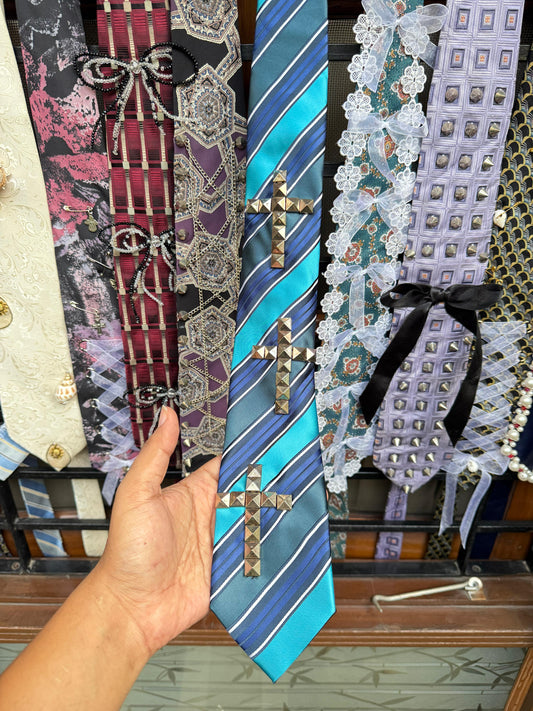 Stud Cross Handmade Vintage Silk Tie
