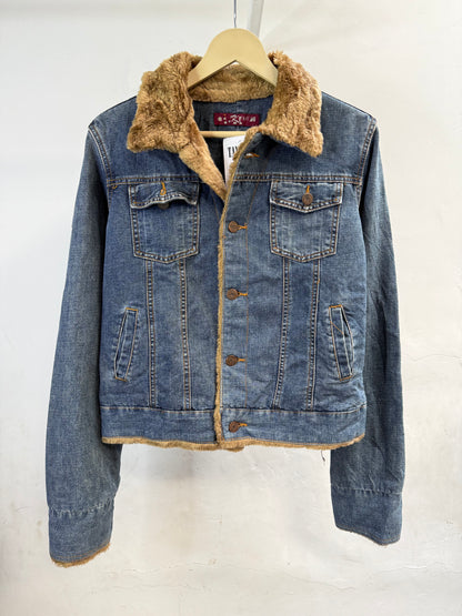 Emi  Denim Jacket whit. Fur collar