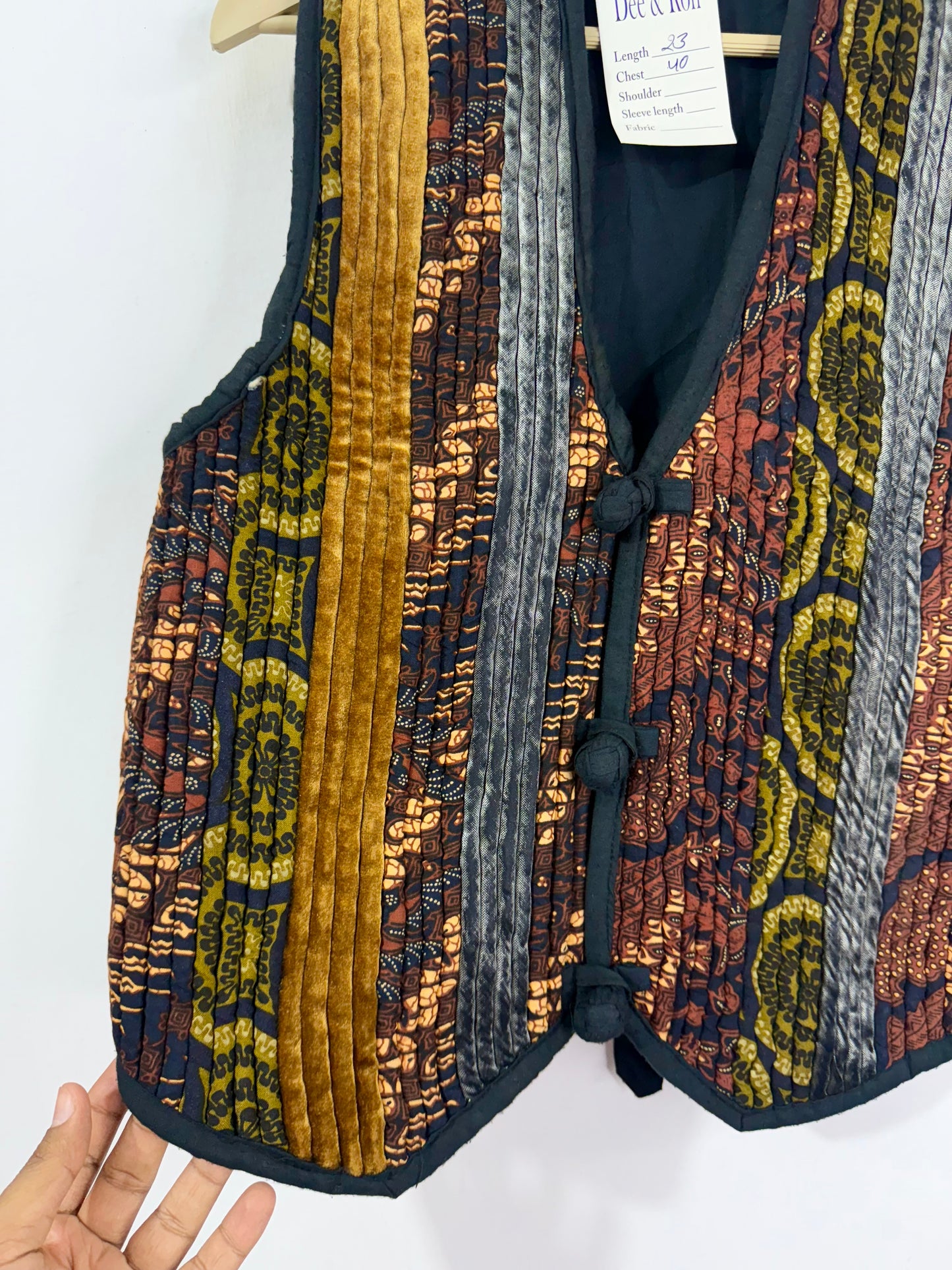 WINNIE & JOE  Vintage Vest