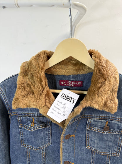 Emi  Denim Jacket whit. Fur collar