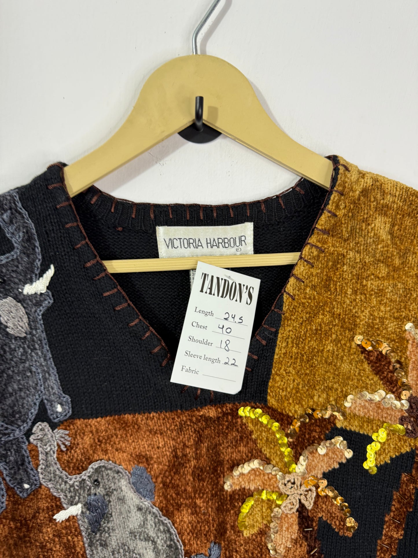 Victoria Harbour Woolen Sweater