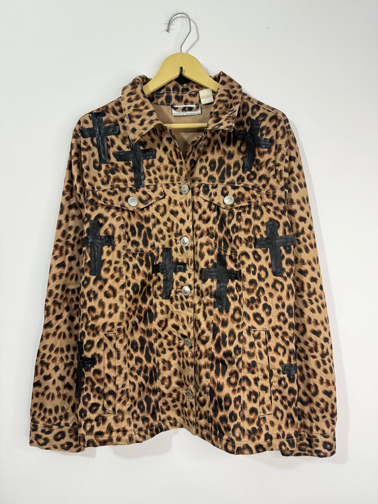 Customised velvet cross patch Denim Jacket