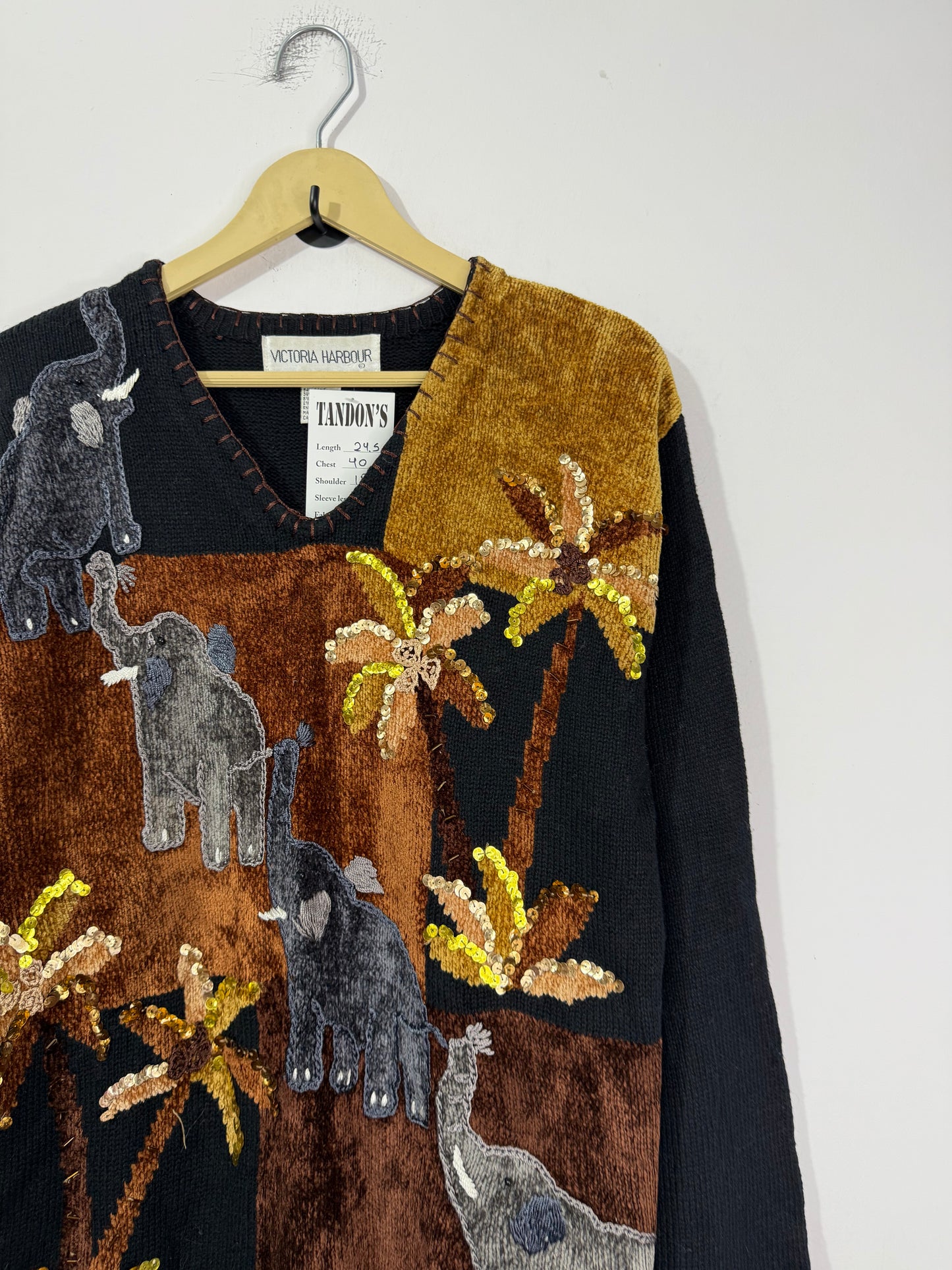 Victoria Harbour Woolen Sweater