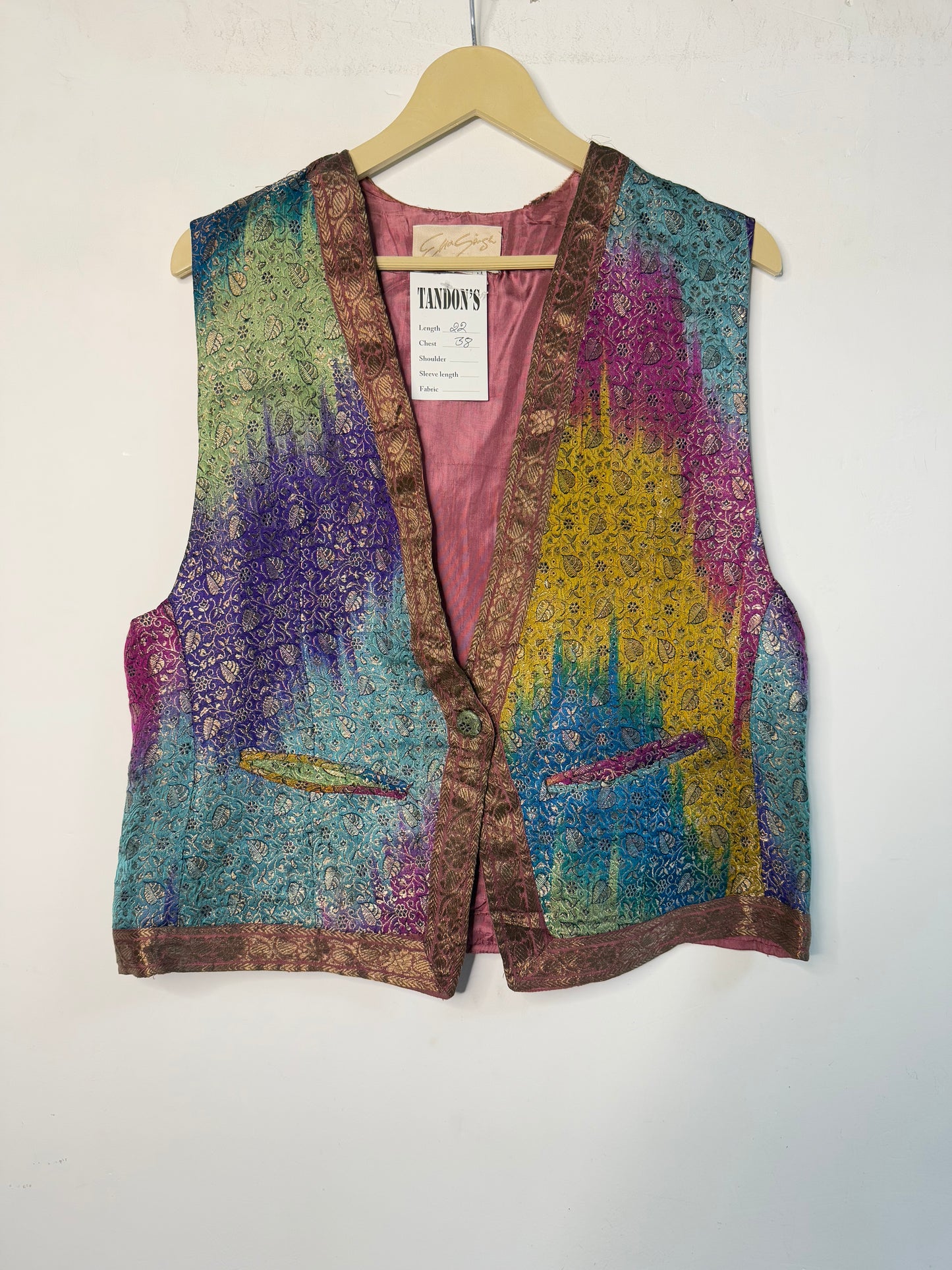 Eva Singh Vest