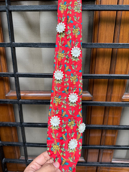Charm Roses with Golden chain handmade Vintage Silk Tie