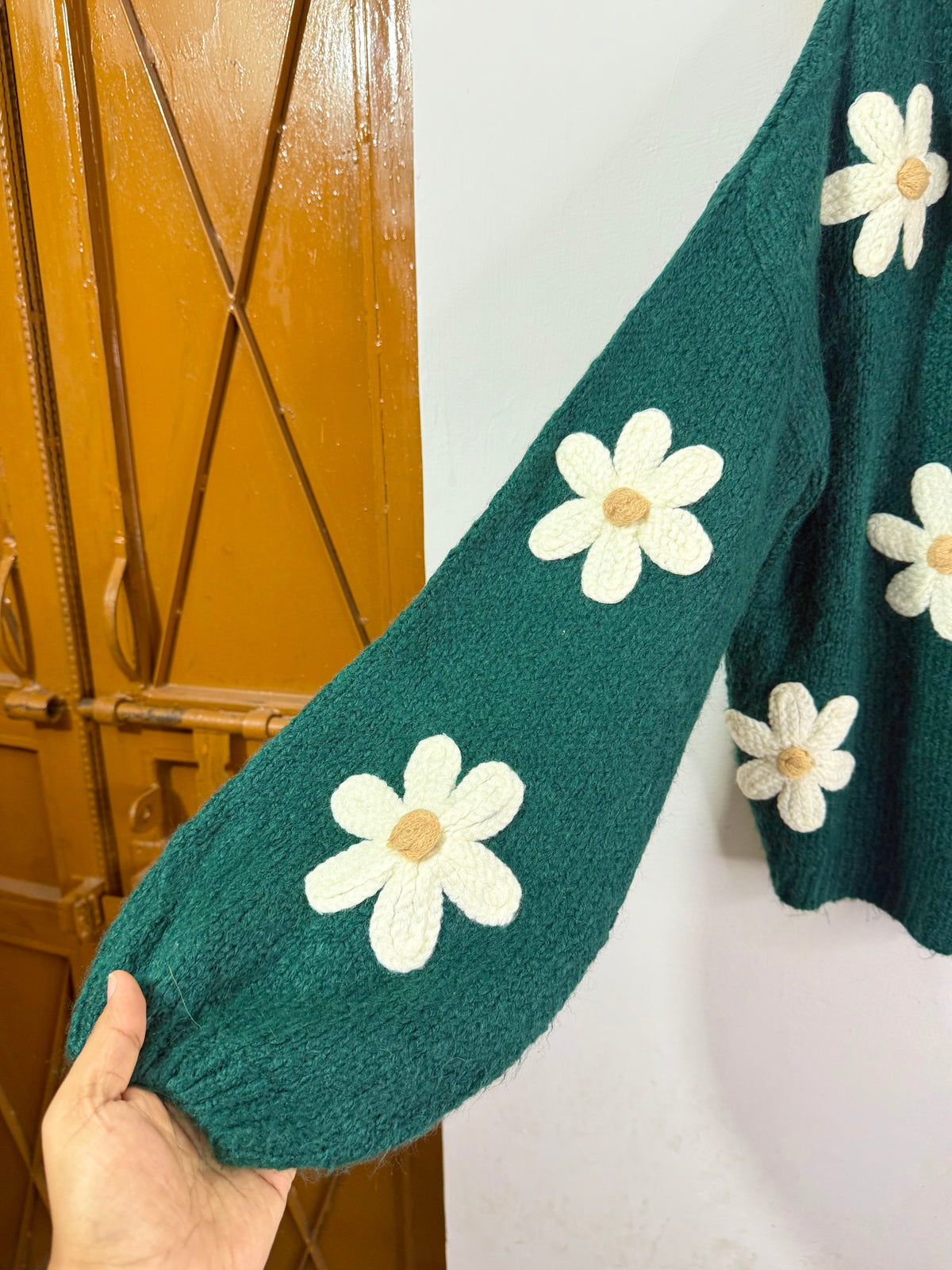 Thread Leaf Sweater