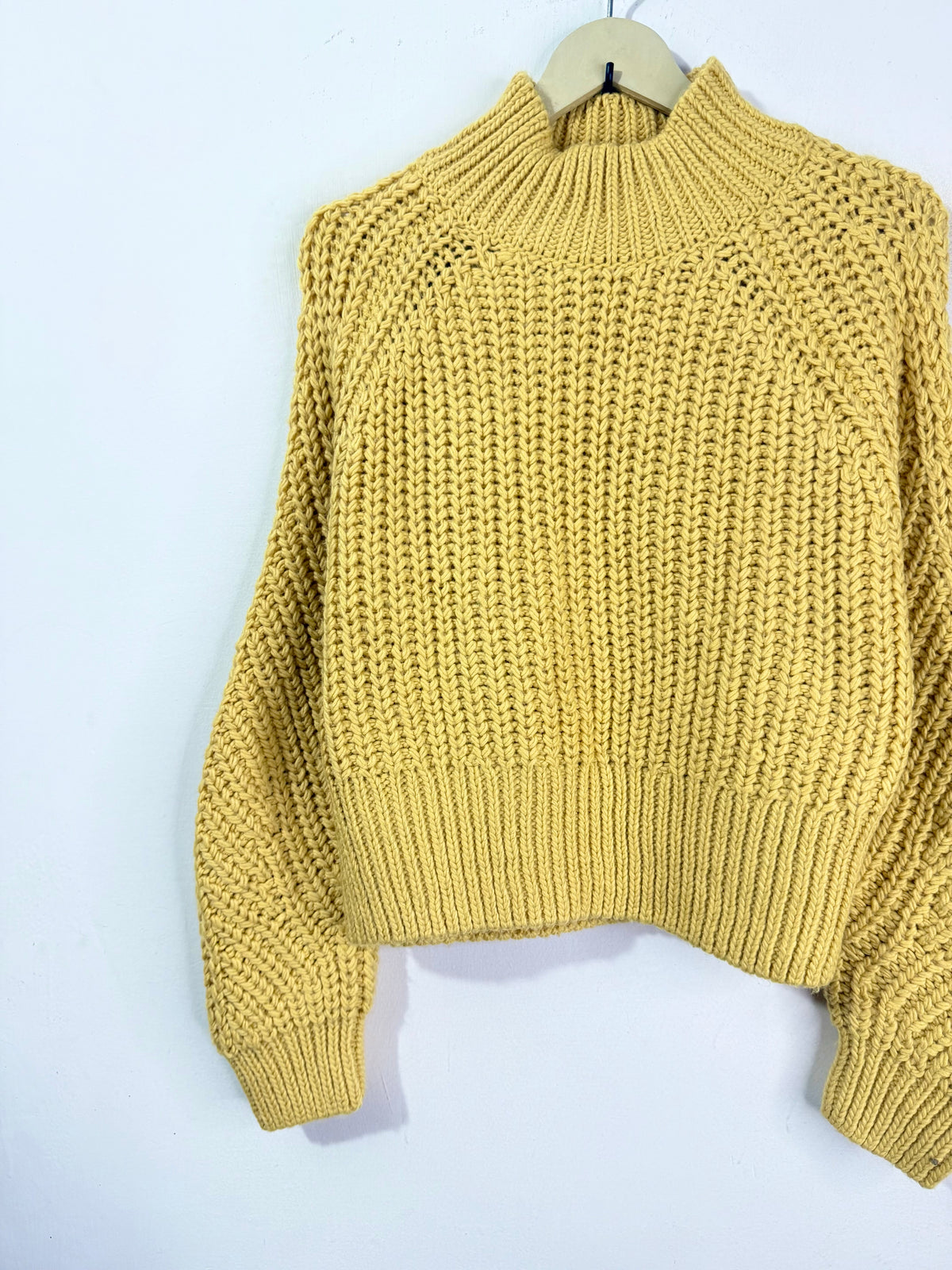 H&M  Sweater