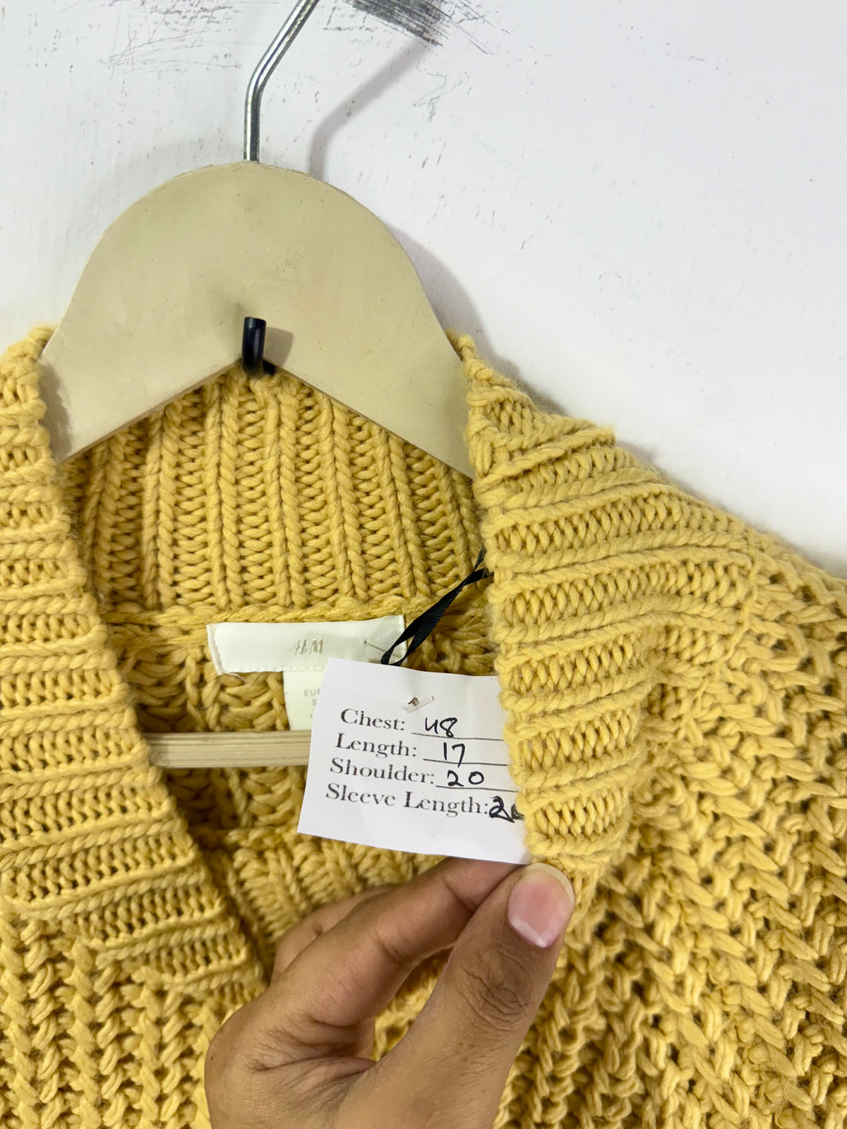 H&M  Sweater