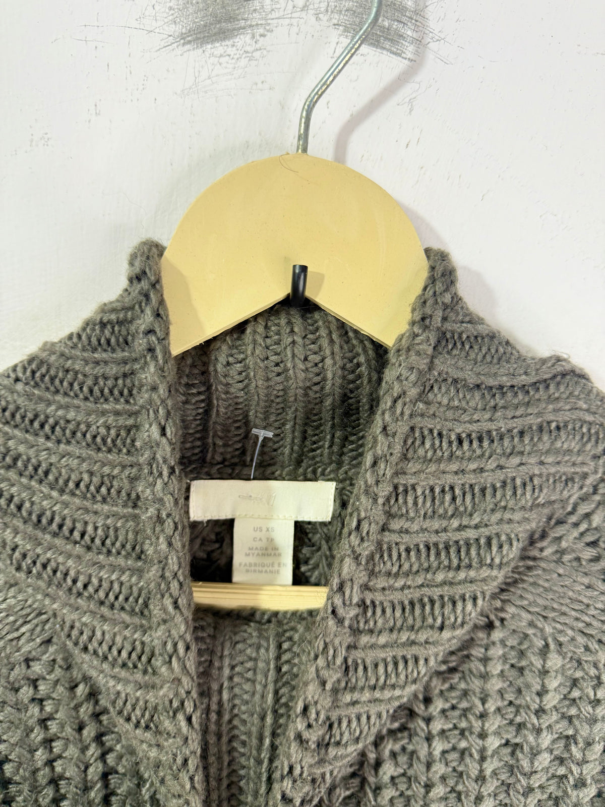H&M Sweater