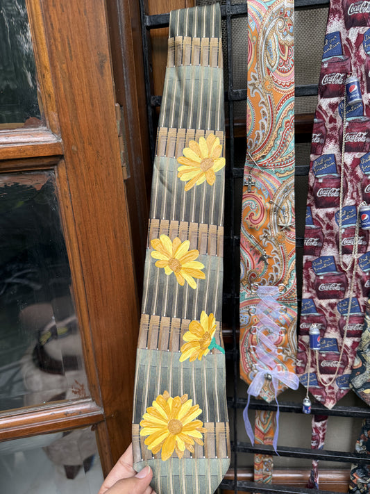 Linea Uomo Handpainted Sunflower vintage silk tie
