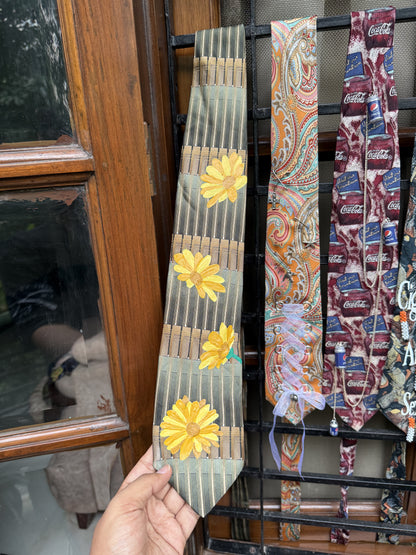 Linea Uomo Handpainted Sunflower vintage silk tie