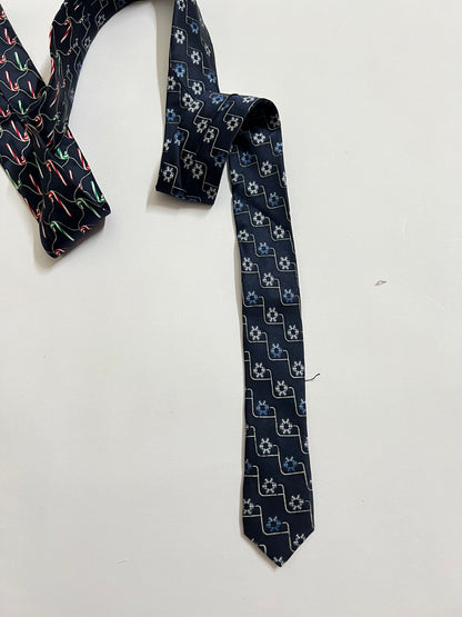 Holidays vintage satin tie