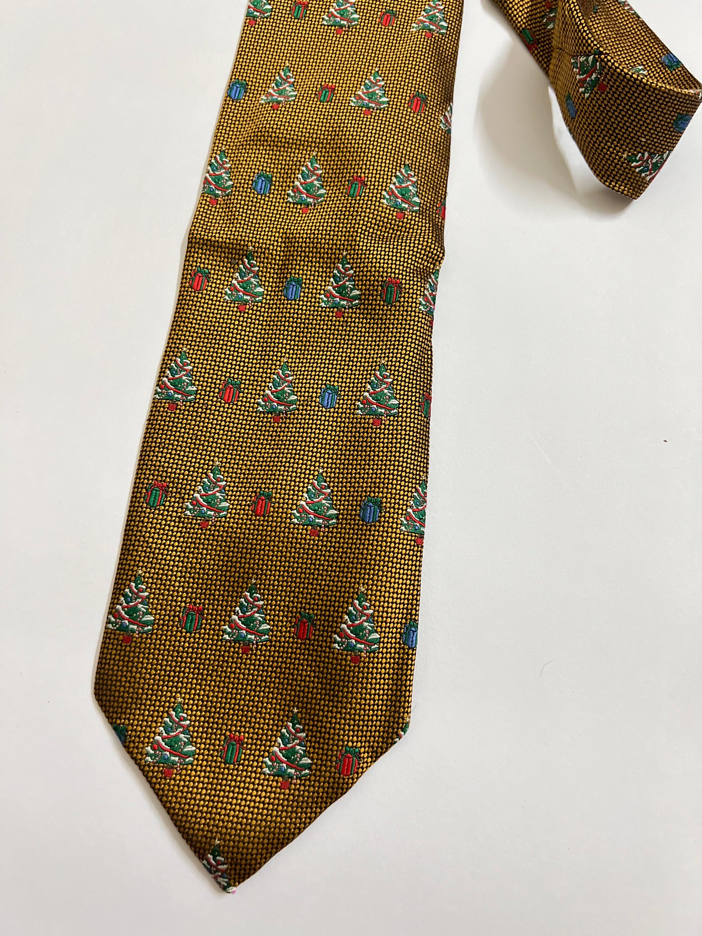 Holiday Traditions vintage satin tie