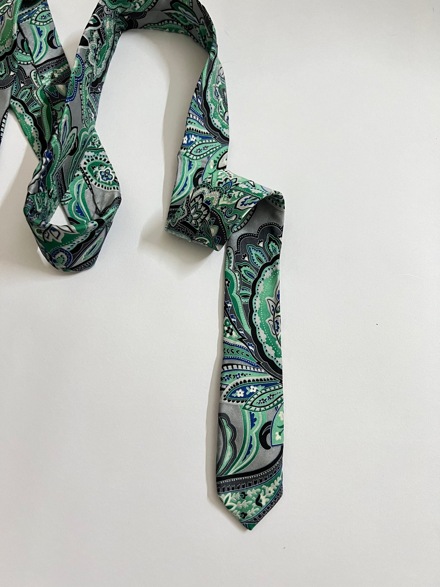 Vintage silk tie