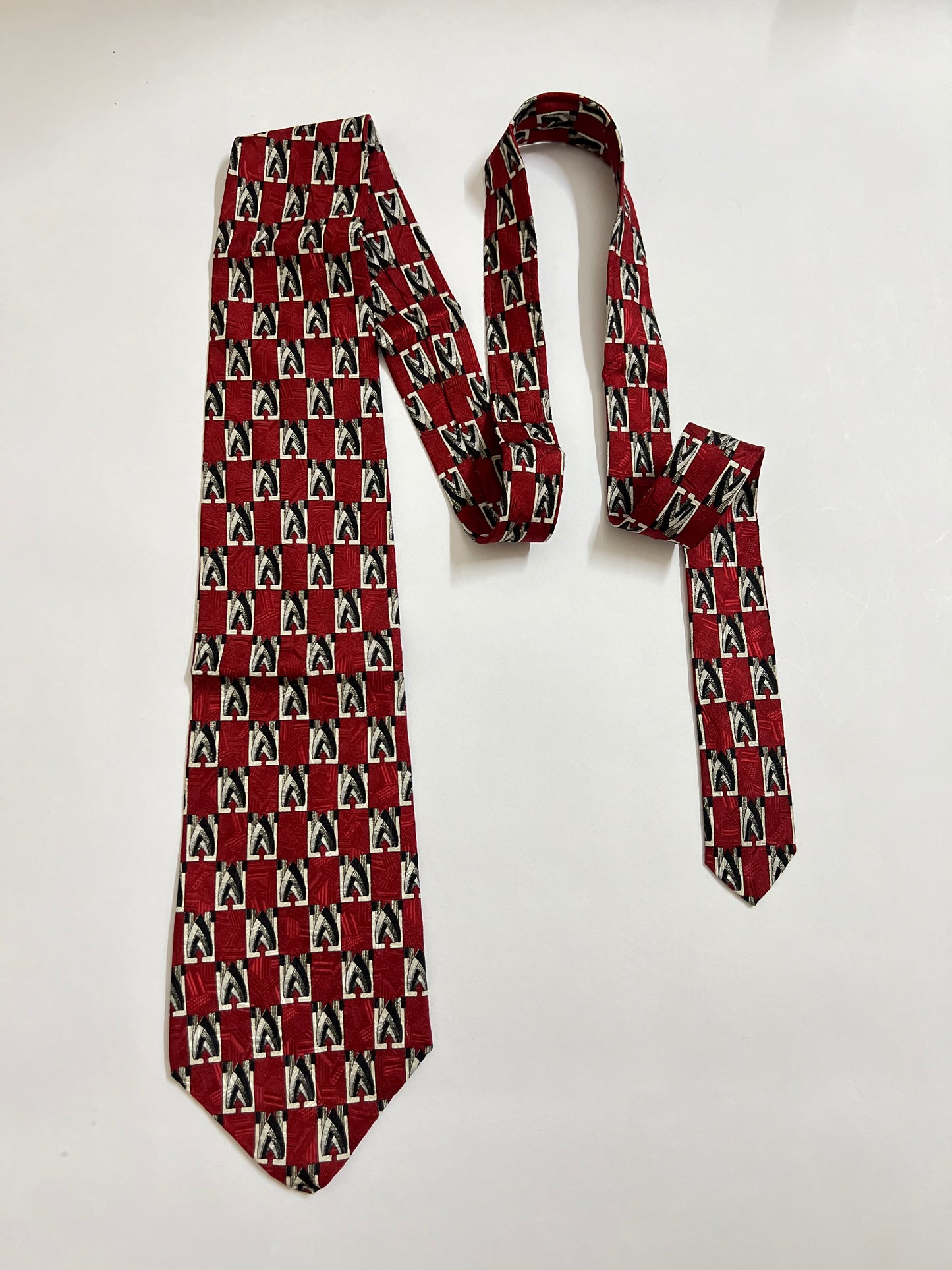 Countess Mara vintage silk tie