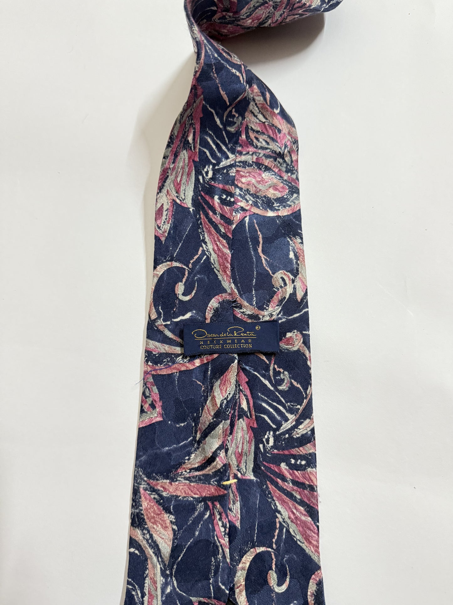 Oscardela Ranta Handpainted Spider silk tie