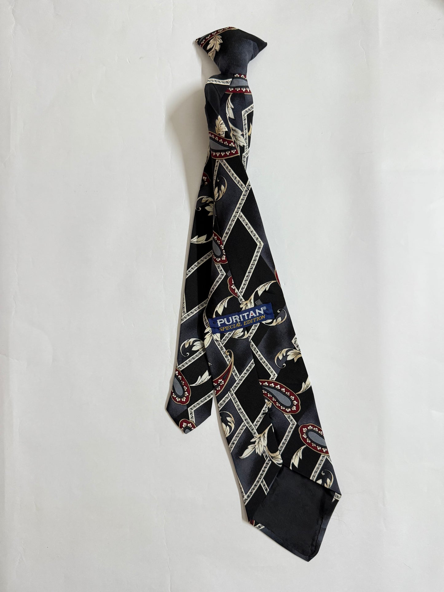 Puritan vintage silk tie
