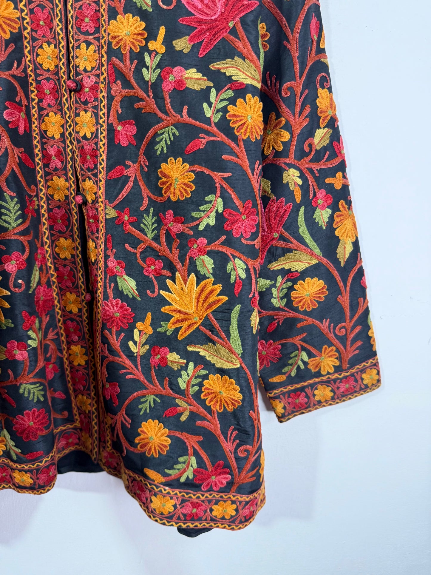 Embroidery colourful piece vintage Jacket